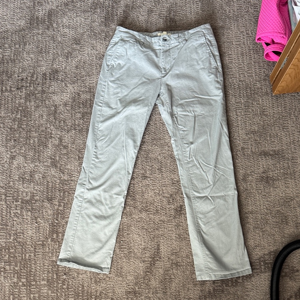 Men's Light Gray Dress Pants - Classic Straight Fit